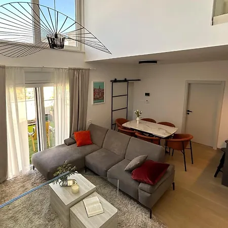 Luxury With Hot Tub Pakostane, Biograd - 24223 فيلة *