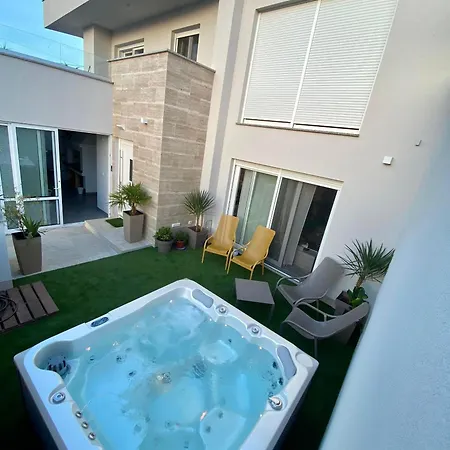 Willa Luxury With Hot Tub Pakostane, Biograd - 24223 *